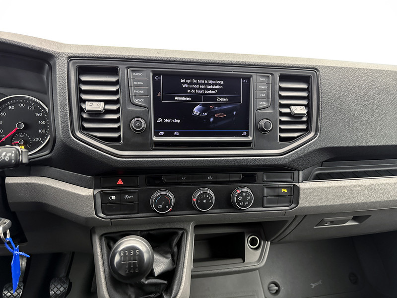 Volkswagen Crafter 35 2.0 TDI L3H3 Navigatie Inrichting Achteruitrijcamera met sensoren Cruise control - Furgon: slika 5 Volkswagen Crafter 35 2.0 TDI L3H3 Navigatie Inrichting Achteruitrijcamera met sensoren Cruise control - Furgon: slika 5