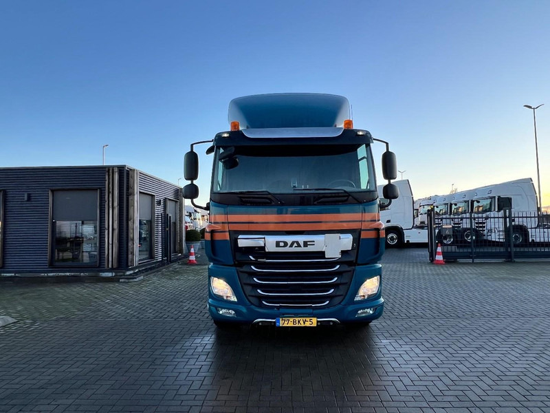 DAF CF85 6x2 containersysteem Only 350.000km / HIAB XR 26S Haakarmsyteem - Kotalni prekucni tovornjak: slika 2 DAF CF85 6x2 containersysteem Only 350.000km / HIAB XR 26S Haakarmsyteem - Kotalni prekucni tovornjak: slika 2