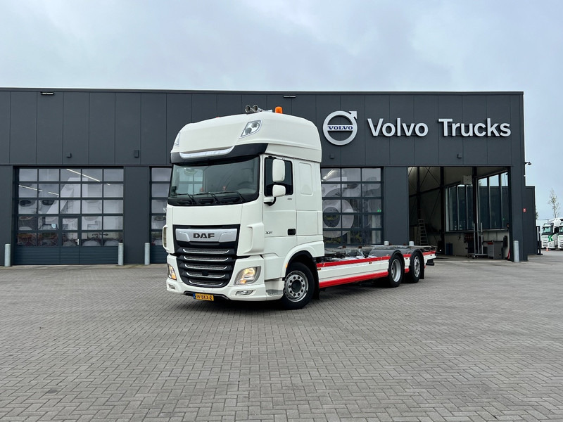 DAF XF 450 SSC 6x2 BDF lizing DAF XF 450 SSC 6x2 BDF: slika 10