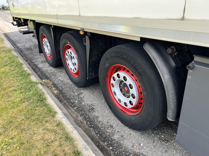 Kögel 3 - assige koeloplegger Carrier vector 1550 - Polprikolica hladilnik: slika 5 Kögel 3 - assige koeloplegger Carrier vector 1550 - Polprikolica hladilnik: slika 5