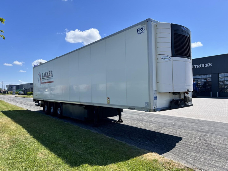 Kögel 3 - assige koeloplegger Carrier vector 1550 - Polprikolica hladilnik: slika 3 Kögel 3 - assige koeloplegger Carrier vector 1550 - Polprikolica hladilnik: slika 3