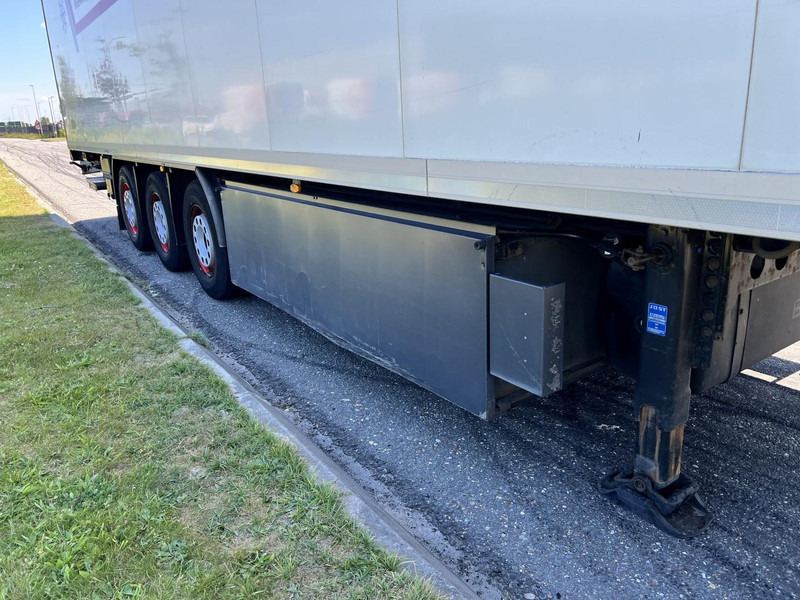 Kögel 3 - assige koeloplegger Carrier vector 1550 - Polprikolica hladilnik: slika 4 Kögel 3 - assige koeloplegger Carrier vector 1550 - Polprikolica hladilnik: slika 4