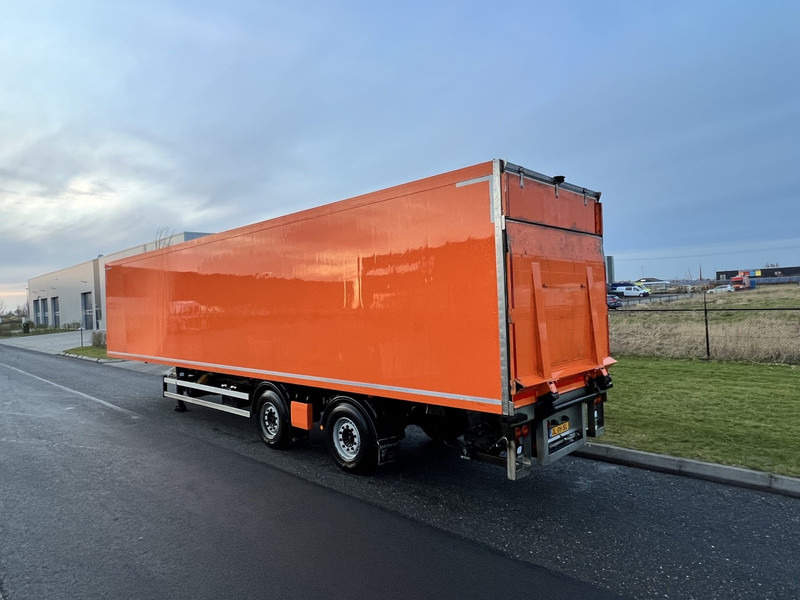 Krone 2- Assige Koeltrailer Carrier / laadklep / stuuras tridec - Polprikolica hladilnik: slika 3 Krone 2- Assige Koeltrailer Carrier / laadklep / stuuras tridec - Polprikolica hladilnik: slika 3