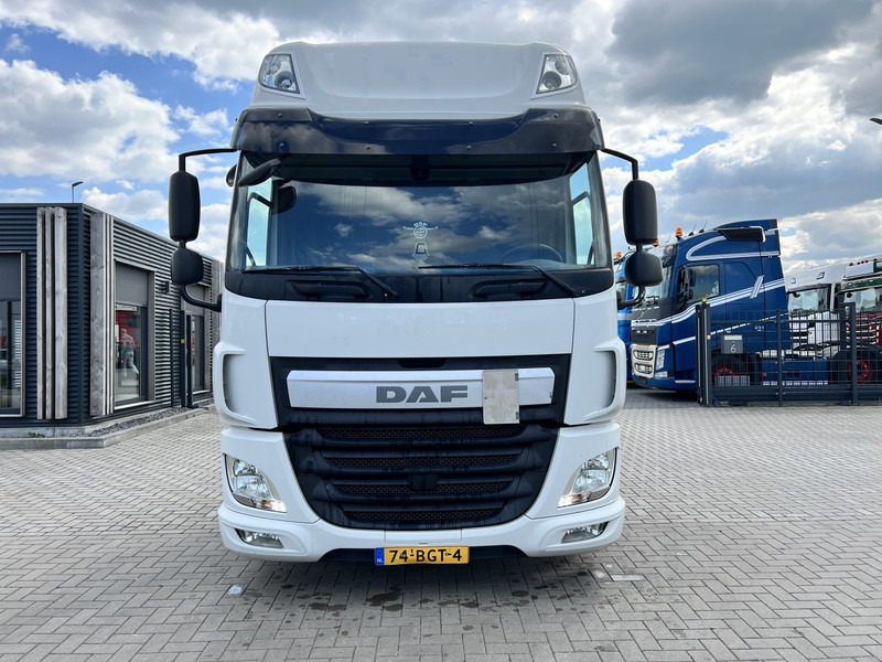 DAF CF 440 4x2 trekker Hydraulic - Vlačilec: slika 2 DAF CF 440 4x2 trekker Hydraulic - Vlačilec: slika 2