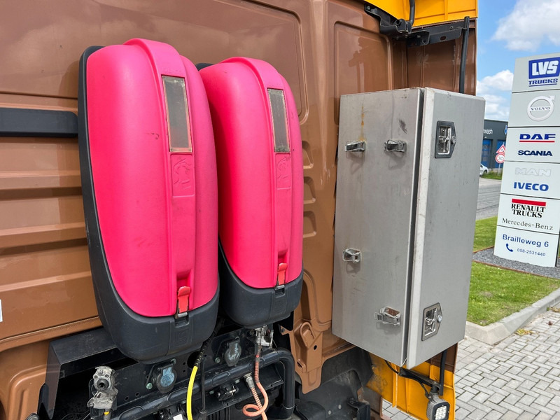 MAN TGX 18.460 4x2 trekker XXL / 2X Tank / ADR lizing MAN TGX 18.460 4x2 trekker XXL / 2X Tank / ADR: slika 12