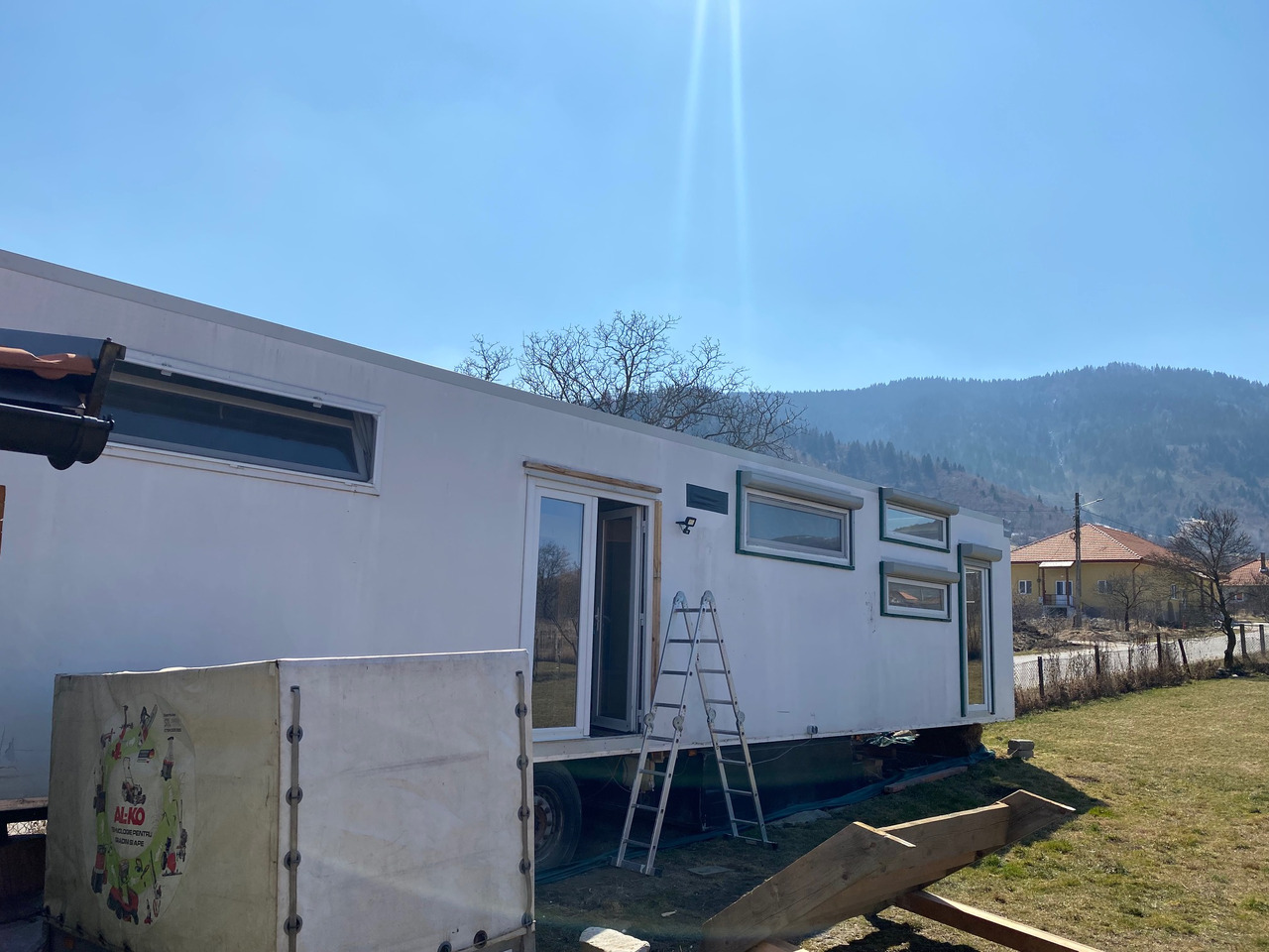 Krone Semiremorca casa mobila Complet Utilata - Gradbeni kontejner: slika 4 Krone Semiremorca casa mobila Complet Utilata - Gradbeni kontejner: slika 4