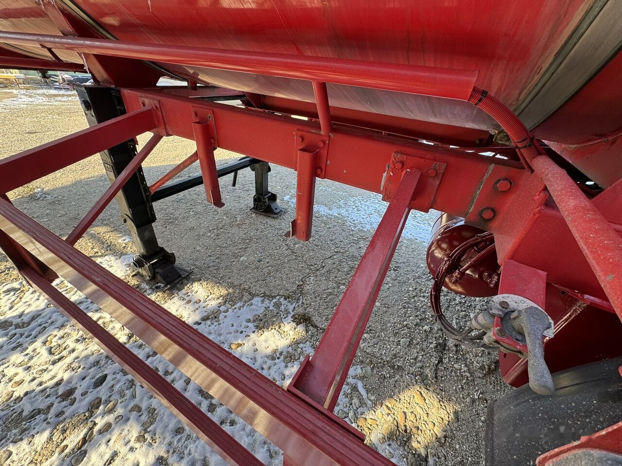 Polprikolica cisterna za transport hrane LAG cisterna 30 T - sasiu inox - inox alimentar - 1998: slika 9