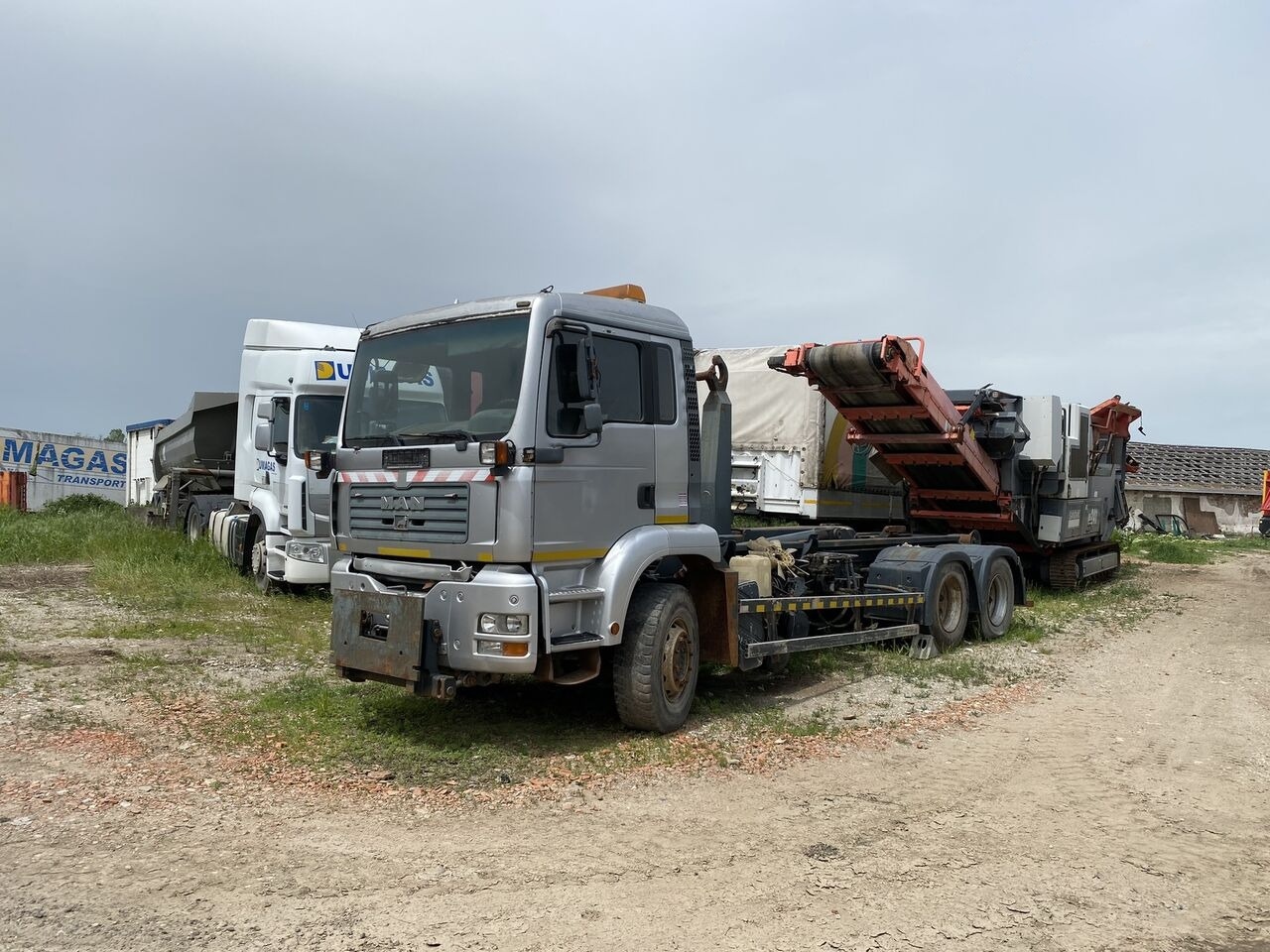 MAN TGA 6x4 Euro 3 AbrollKipper - Tovornjak-šasija: slika 2 MAN TGA 6x4 Euro 3 AbrollKipper - Tovornjak-šasija: slika 2