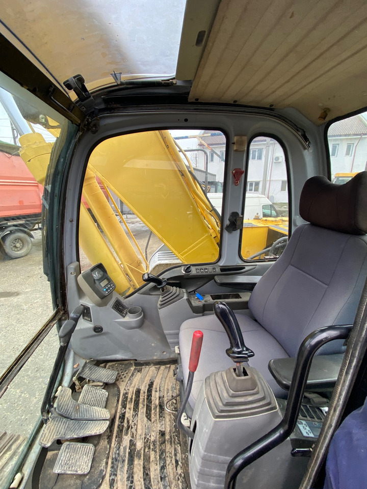 New Holland Kobelco E 215 22 T Klima - Bager goseničar: slika 2 New Holland Kobelco E 215 22 T Klima - Bager goseničar: slika 2