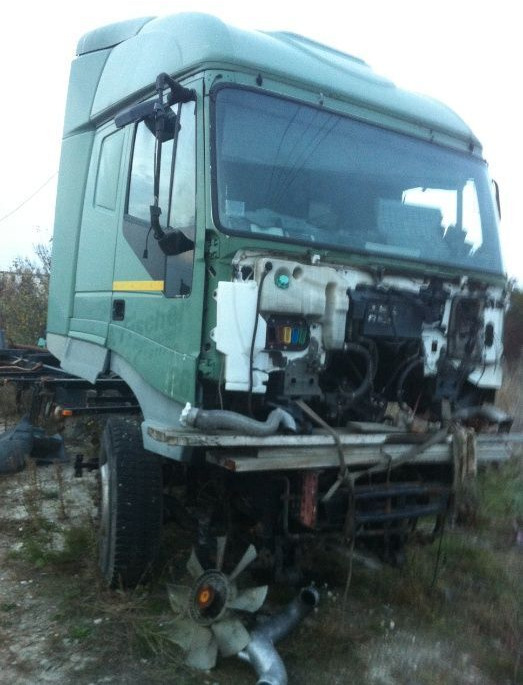 IVECO Eurostar piese din dezmembrari - Vlačilec: slika 3 IVECO Eurostar piese din dezmembrari - Vlačilec: slika 3