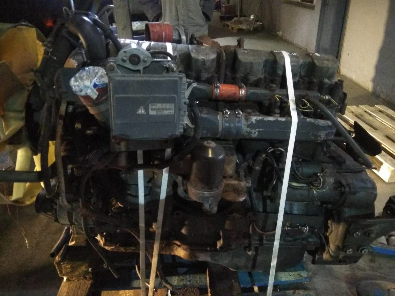 Renault E-TECH 440 Midr Renault MAGNUM - Motor za Tovornjak: slika 4 Renault E-TECH 440 Midr Renault MAGNUM - Motor za Tovornjak: slika 4