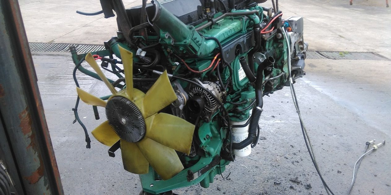 Volvo D9A 260 300 340 Volvo FM - Motor za Tovornjak: slika 2 Volvo D9A 260 300 340 Volvo FM - Motor za Tovornjak: slika 2