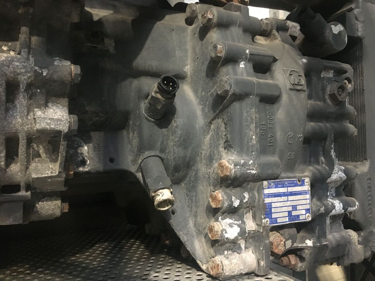 ZF 12AS 2331TD +intarder 1353041012 - Menjalnik za Tovornjak: slika 4 ZF 12AS 2331TD +intarder 1353041012 - Menjalnik za Tovornjak: slika 4