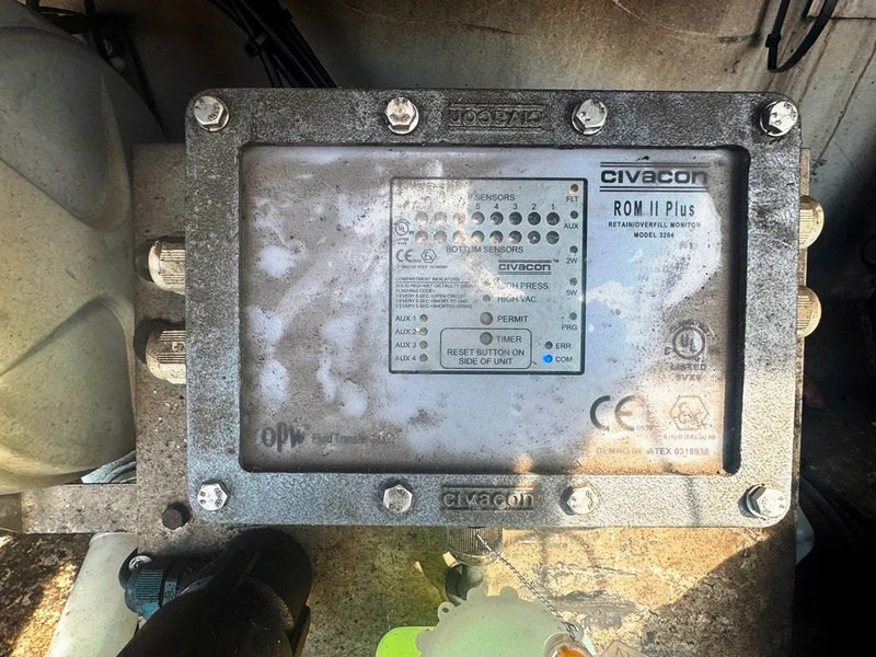 Tovornjak cisterna Scania P380 P380 8x2*6 .ADR/FL . 24200 L Tank - Air / Air suspension.: slika 13