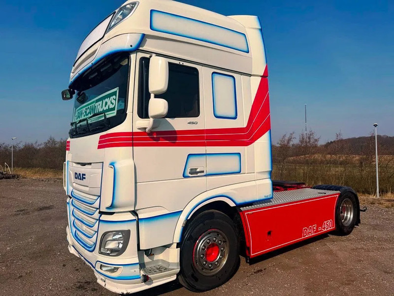DAF XF 450 DAF XF 450 Special Interior. 706000 km. Euro 6 - Vlačilec: slika 3 DAF XF 450 DAF XF 450 Special Interior. 706000 km. Euro 6 - Vlačilec: slika 3