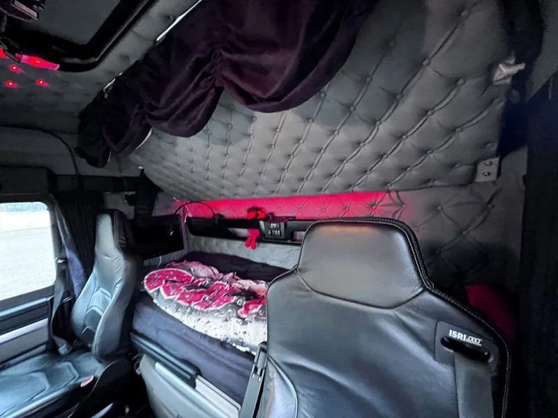 MAN TGX 26.510 2stk . Special interior. pusher 6x2/2. - Vlačilec: slika 3 MAN TGX 26.510 2stk . Special interior. pusher 6x2/2. - Vlačilec: slika 3