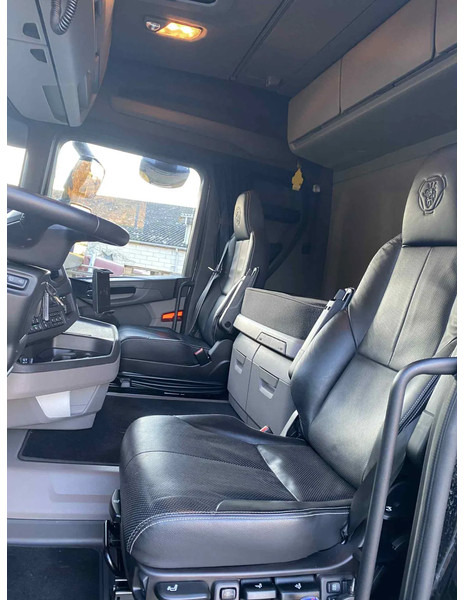 Vlačilec Scania R560 560R super 6x2*4 rearsteering. Hydr. system Air / Air suspension: slika 8
