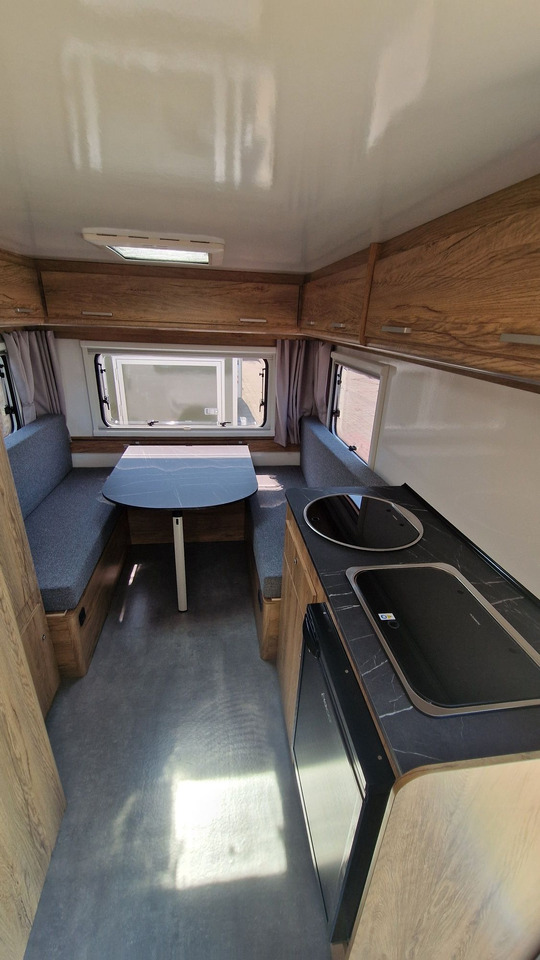 N-LAZUR Niewiadów Nowa Przyczepa Kempingowa dla 4 osób z Łazienką - Počitniška prikolica: slika 1 N-LAZUR Niewiadów Nowa Przyczepa Kempingowa dla 4 osób z Łazienką - Počitniška prikolica: slika 1