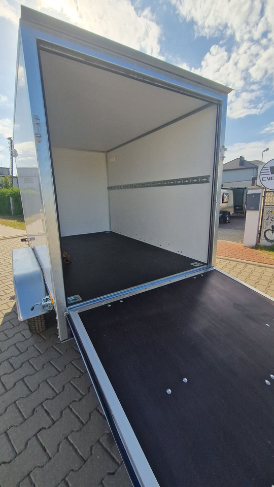 Nowa Przyczepa Furgon Kontener transportowy ABS 250 z rampą - Prikolica zabojnik: slika 5 Nowa Przyczepa Furgon Kontener transportowy ABS 250 z rampą - Prikolica zabojnik: slika 5