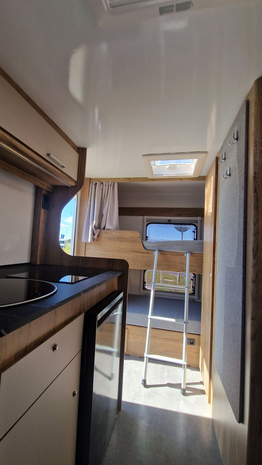 Nowa Przyczepa Kempingowa N-CROSS 2025 bogate wypos. Mega Oferta wyprz - Počitniška prikolica: slika 3 Nowa Przyczepa Kempingowa N-CROSS 2025 bogate wypos. Mega Oferta wyprz - Počitniška prikolica: slika 3