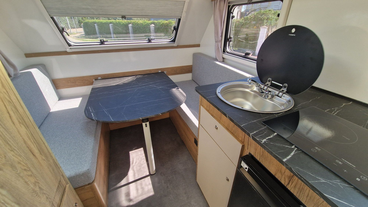 Nowa Przyczepa Kempingowa N-CROSS 2025 bogate wypos. Mega Oferta wyprz - Počitniška prikolica: slika 2 Nowa Przyczepa Kempingowa N-CROSS 2025 bogate wypos. Mega Oferta wyprz - Počitniška prikolica: slika 2