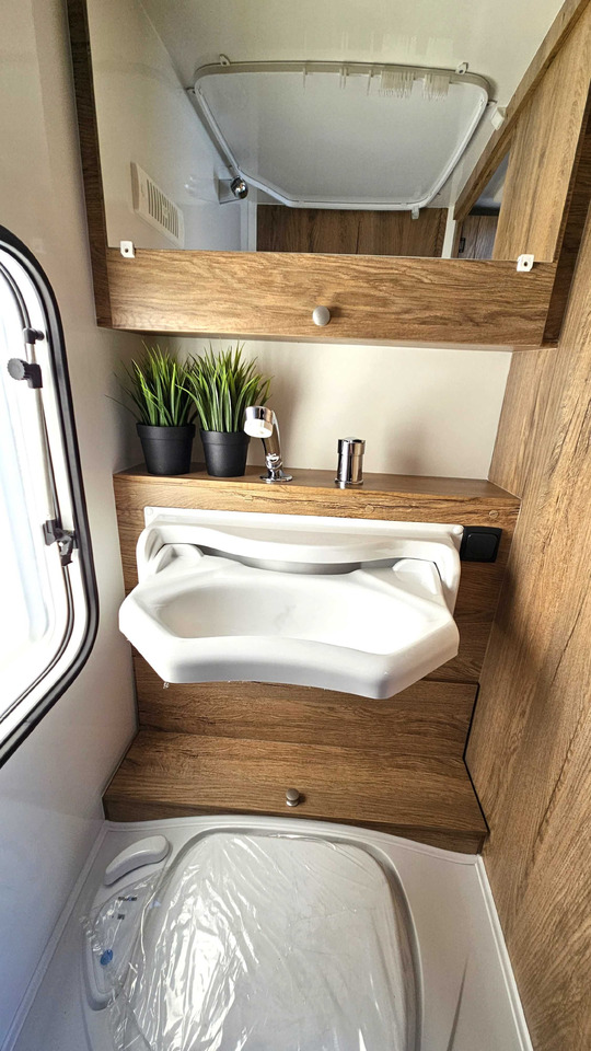 Nowy 2025 N-LAZUR Niewiadów dla 4os. - Počitniška prikolica: slika 5 Nowy 2025 N-LAZUR Niewiadów dla 4os. - Počitniška prikolica: slika 5