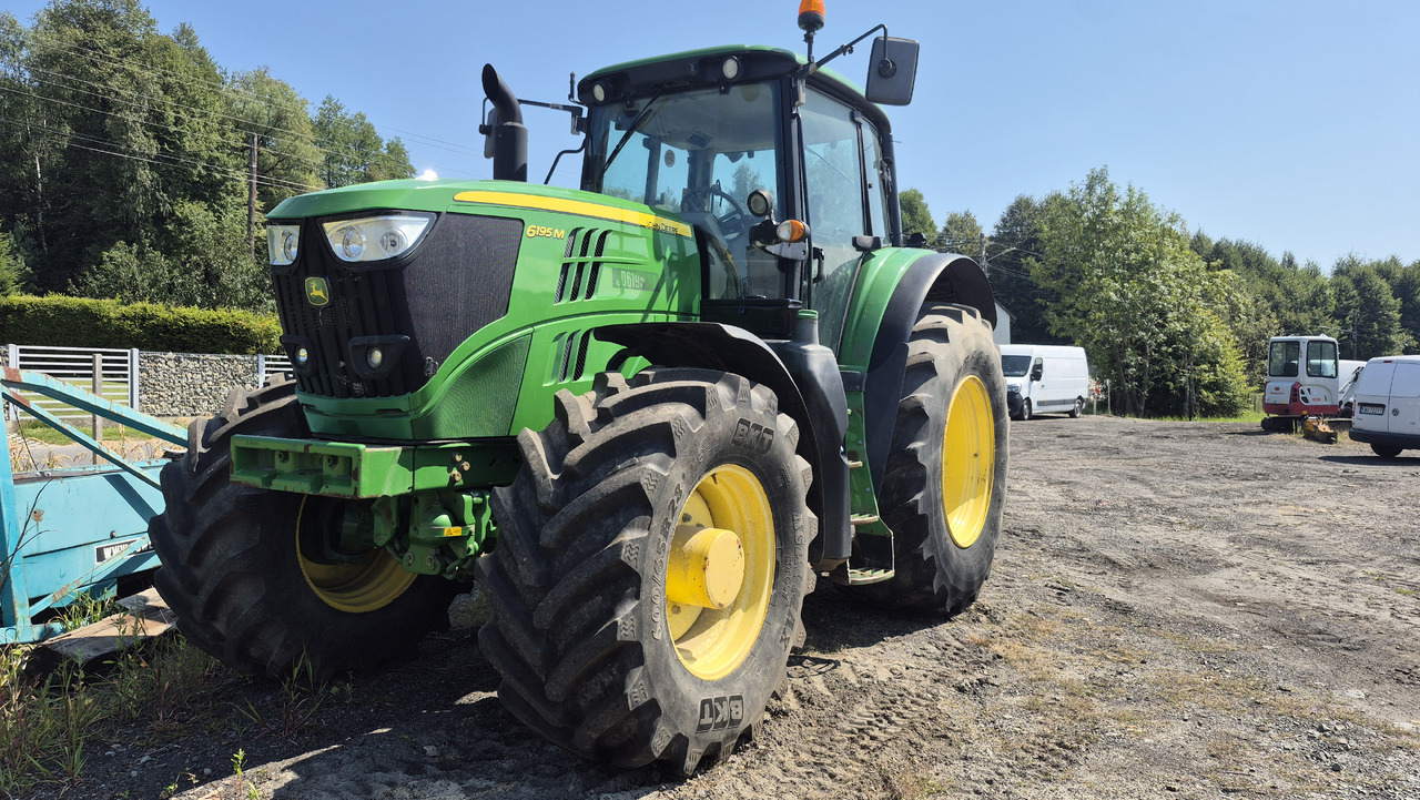 JOHN DEERE 6195M - Traktor: slika 1 JOHN DEERE 6195M - Traktor: slika 1
