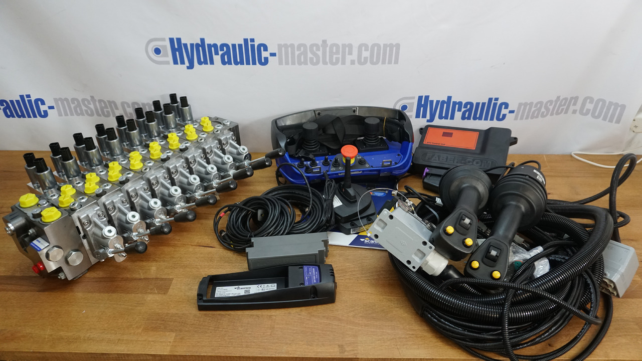 Set SPV with Scanreco RC400 8 Functions Hiab, Palfinger, Fassi - Gozdarska prikolica: slika 1 Set SPV with Scanreco RC400 8 Functions Hiab, Palfinger, Fassi - Gozdarska prikolica: slika 1