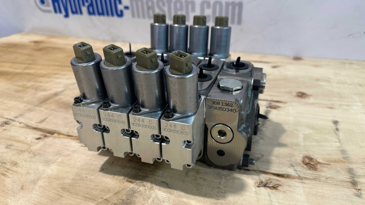 Set Scanreco G4 with Walvoil DPX050 Rayco, Bobcat, Carlton - Rezkar za štore: slika 5 Set Scanreco G4 with Walvoil DPX050 Rayco, Bobcat, Carlton - Rezkar za štore: slika 5