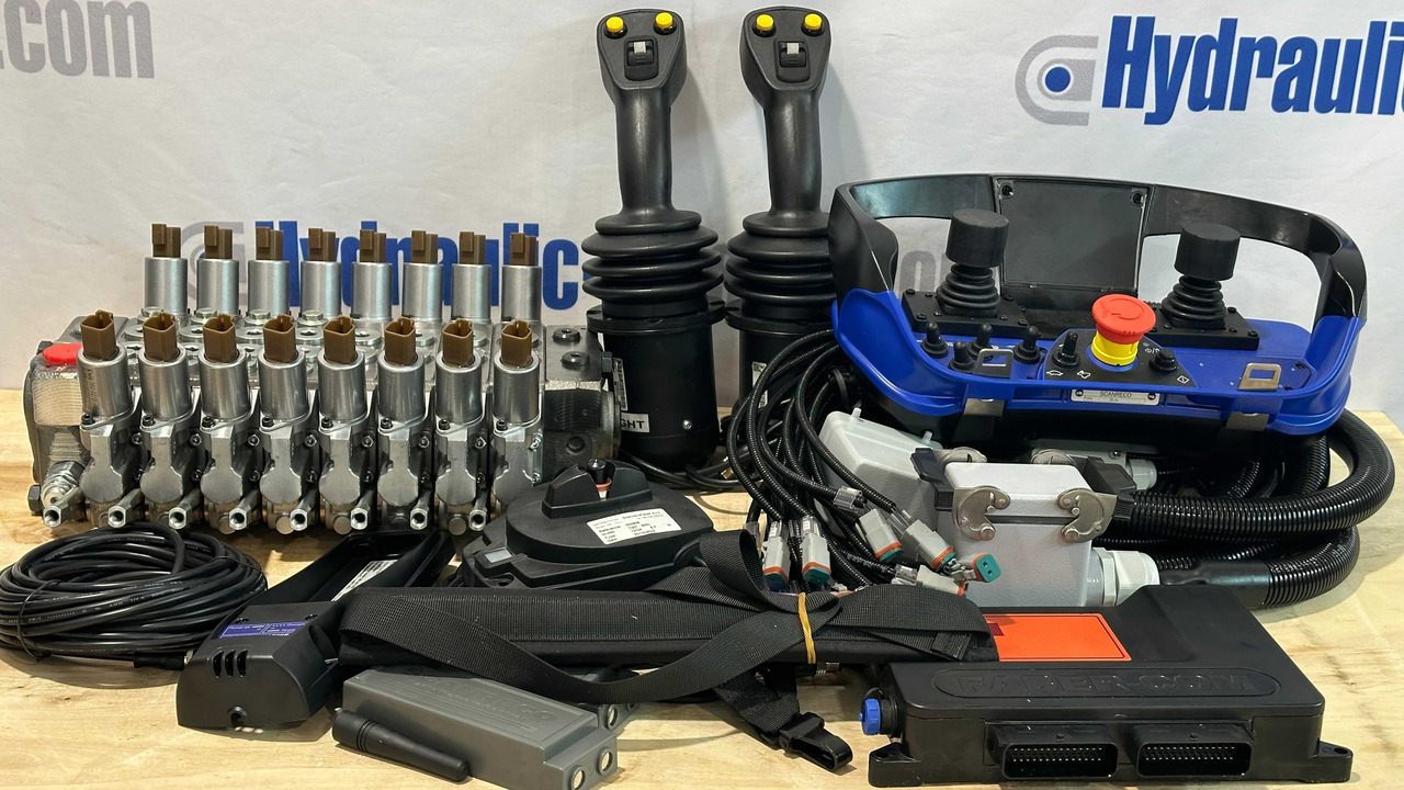 Set Scanreco RC400 with Walvoil DPX100 Liebherr, Demag, Grove, Tadano - Gozdarska prikolica: slika 1 Set Scanreco RC400 with Walvoil DPX100 Liebherr, Demag, Grove, Tadano - Gozdarska prikolica: slika 1