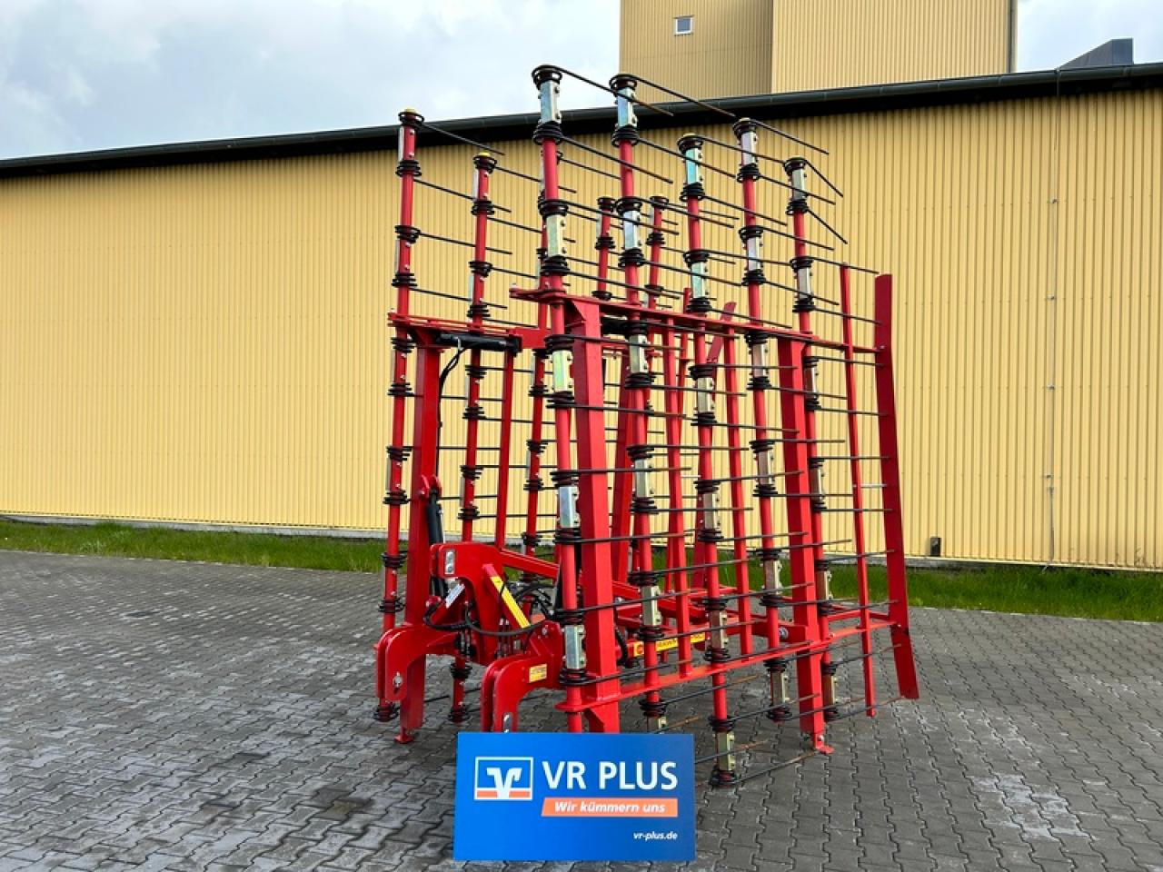 BRIX STROHSTRIEGEL STR720H - Oprema za obdelavo tal: slika 1 BRIX STROHSTRIEGEL STR720H - Oprema za obdelavo tal: slika 1