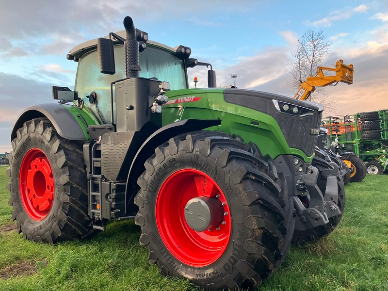 Fendt VARIO 1050 - Traktor: slika 1 Fendt VARIO 1050 - Traktor: slika 1