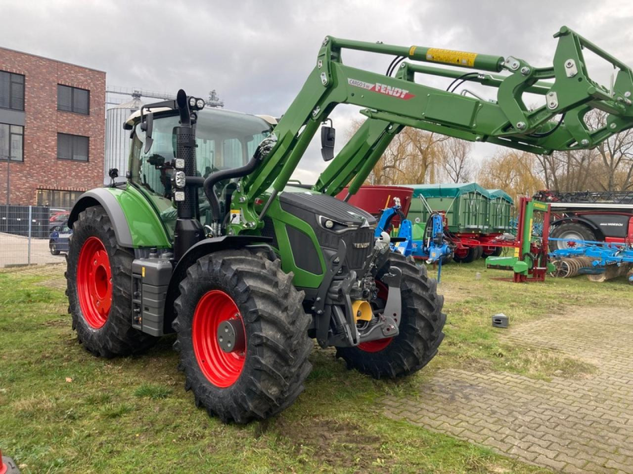 Fendt VARIO 620 PROFI PLUS SETTING 2 - Traktor: slika 1 Fendt VARIO 620 PROFI PLUS SETTING 2 - Traktor: slika 1