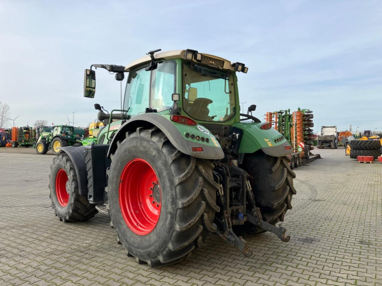 Fendt VARIO 718 S4 - Traktor: slika 2 Fendt VARIO 718 S4 - Traktor: slika 2
