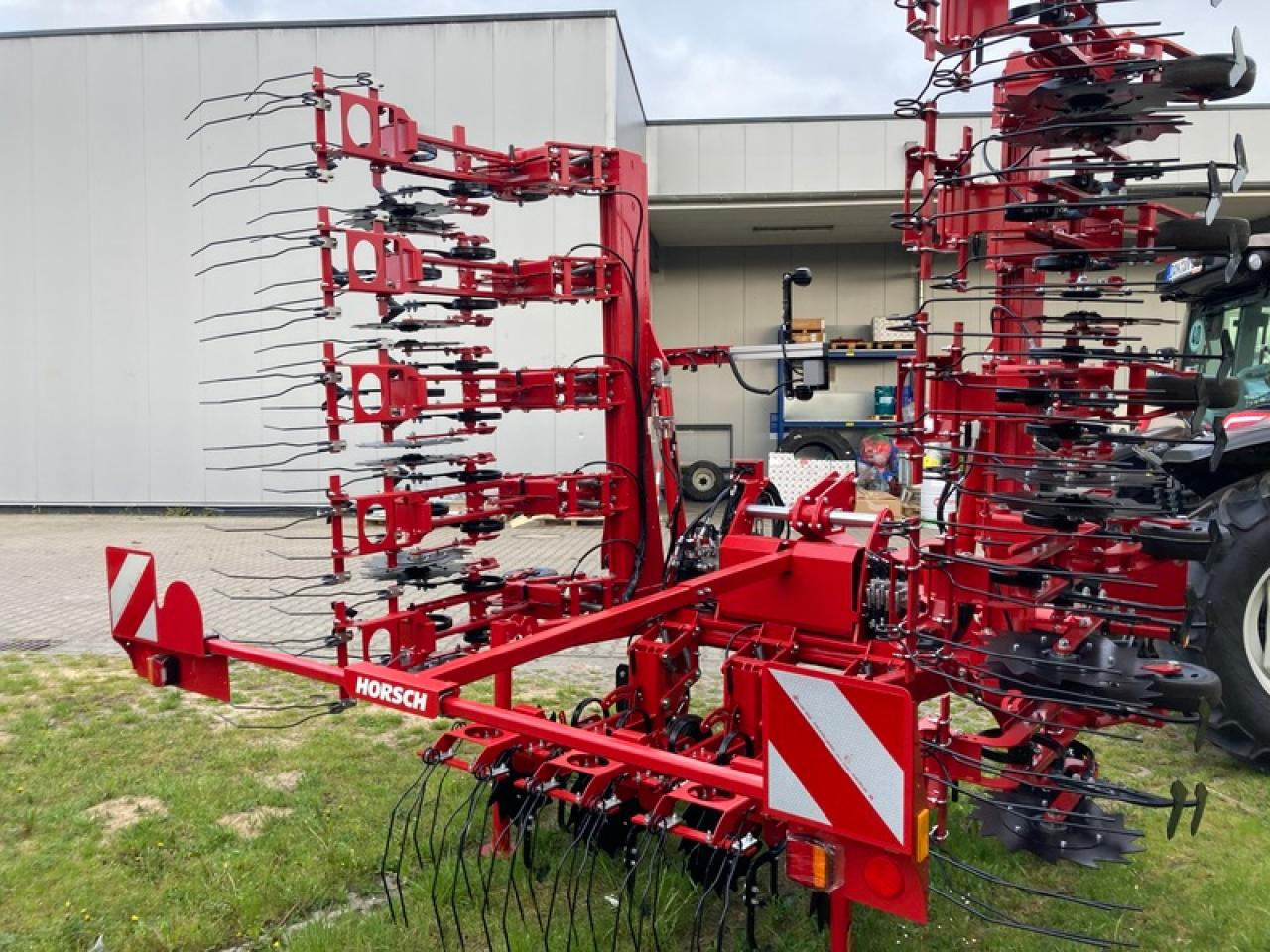 HORSCH TRANSFORMER 6 VF - Oprema za obdelavo tal: slika 3 HORSCH TRANSFORMER 6 VF - Oprema za obdelavo tal: slika 3