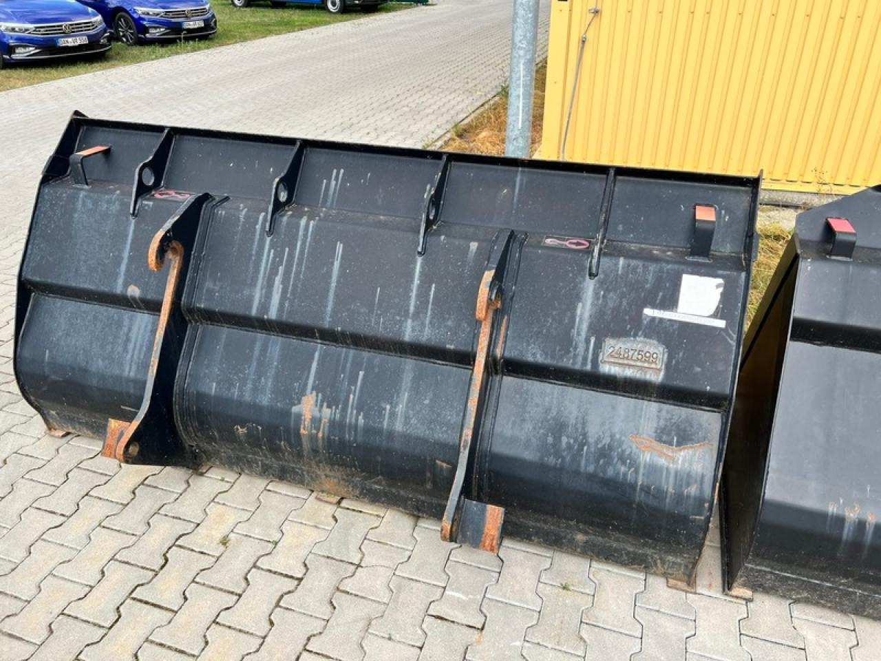 JCB LSB LEICHTGUTSCHAUFEL JCB Q-FIT - Žlica: slika 1 JCB LSB LEICHTGUTSCHAUFEL JCB Q-FIT - Žlica: slika 1