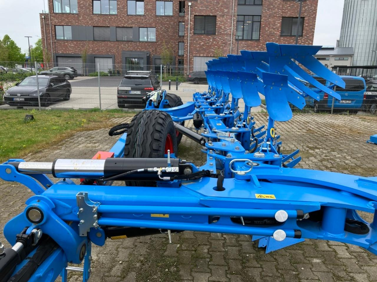 Lemken DIAMANT 16 V OFF+ONLAND - Plug: slika 3 Lemken DIAMANT 16 V OFF+ONLAND - Plug: slika 3