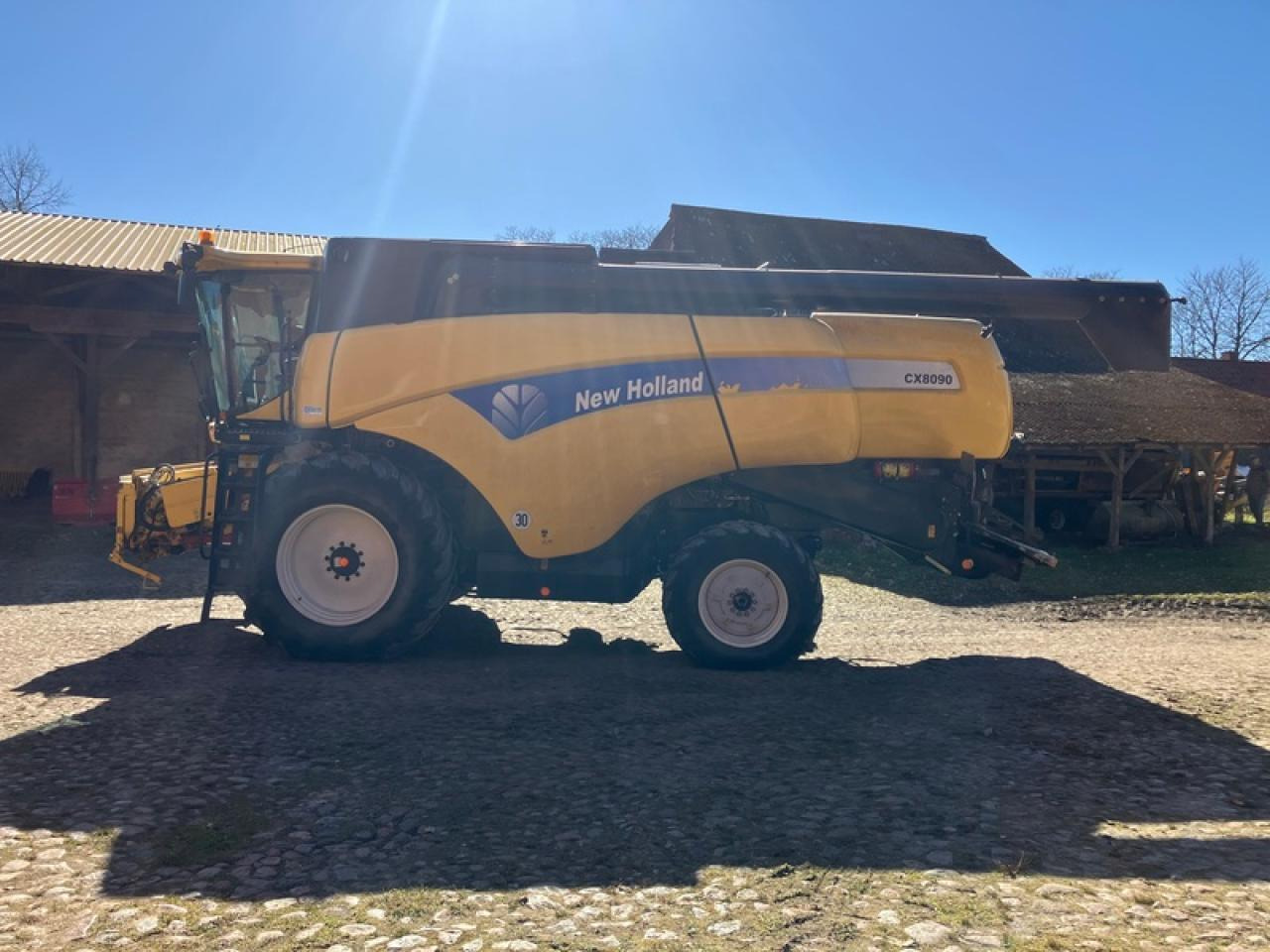 New Holland CX 8090 ALLRAD - Kombajn harvester: slika 2 New Holland CX 8090 ALLRAD - Kombajn harvester: slika 2