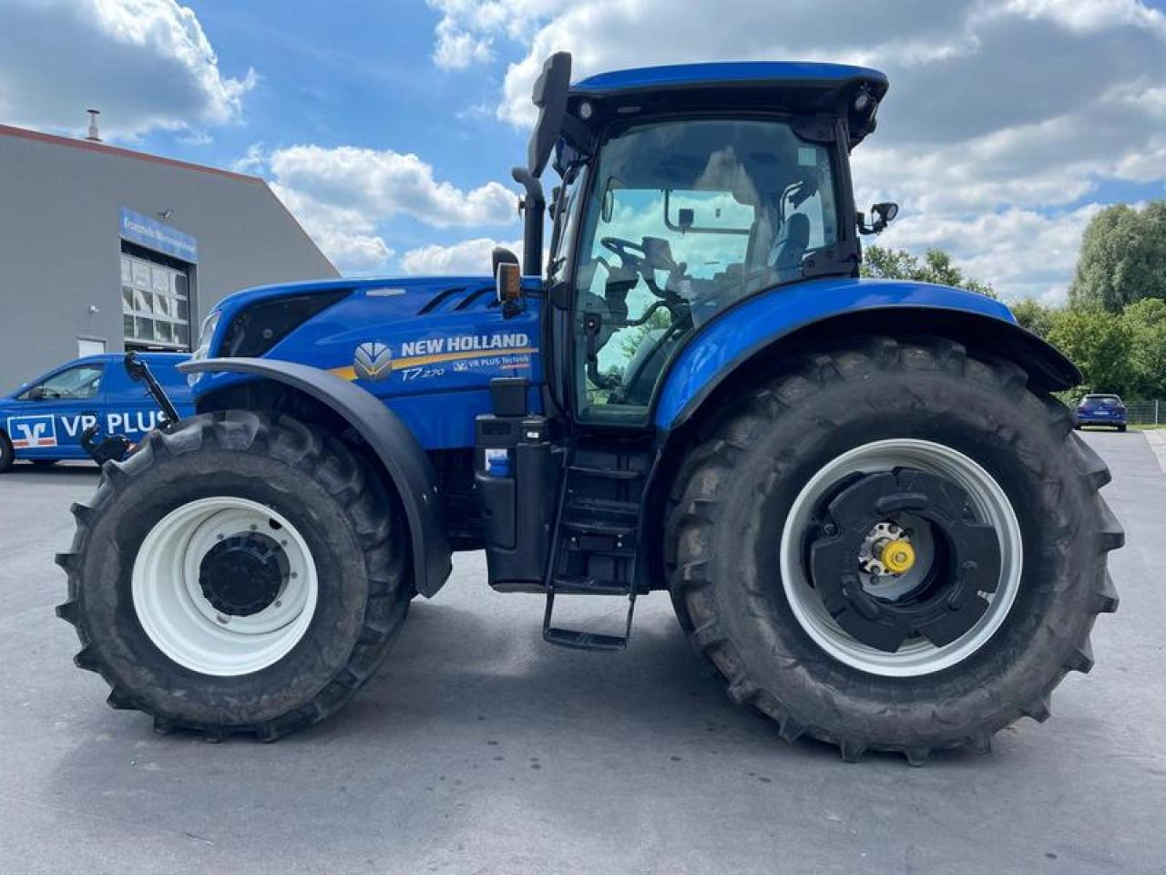 New Holland T 7.270 AUTOCOMMAND AKTION - Traktor: slika 2 New Holland T 7.270 AUTOCOMMAND AKTION - Traktor: slika 2