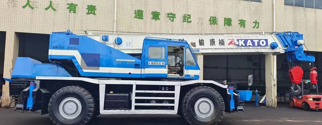 Kato KR-450-v 45ton - Avtodvigalo: slika 1 Kato KR-450-v 45ton - Avtodvigalo: slika 1