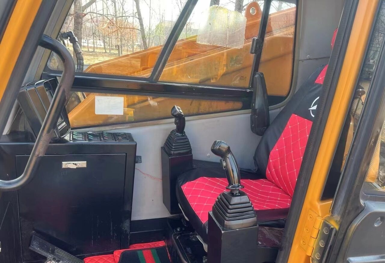 Sany STC800 - Avtodvigalo: slika 4 Sany STC800 - Avtodvigalo: slika 4