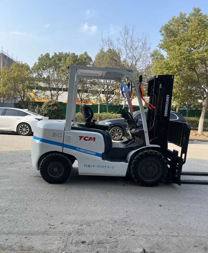 TCM FD30 FD50 FD100 FD80 3ton 5ton - Diesel viličar: slika 4 TCM FD30 FD50 FD100 FD80 3ton 5ton - Diesel viličar: slika 4