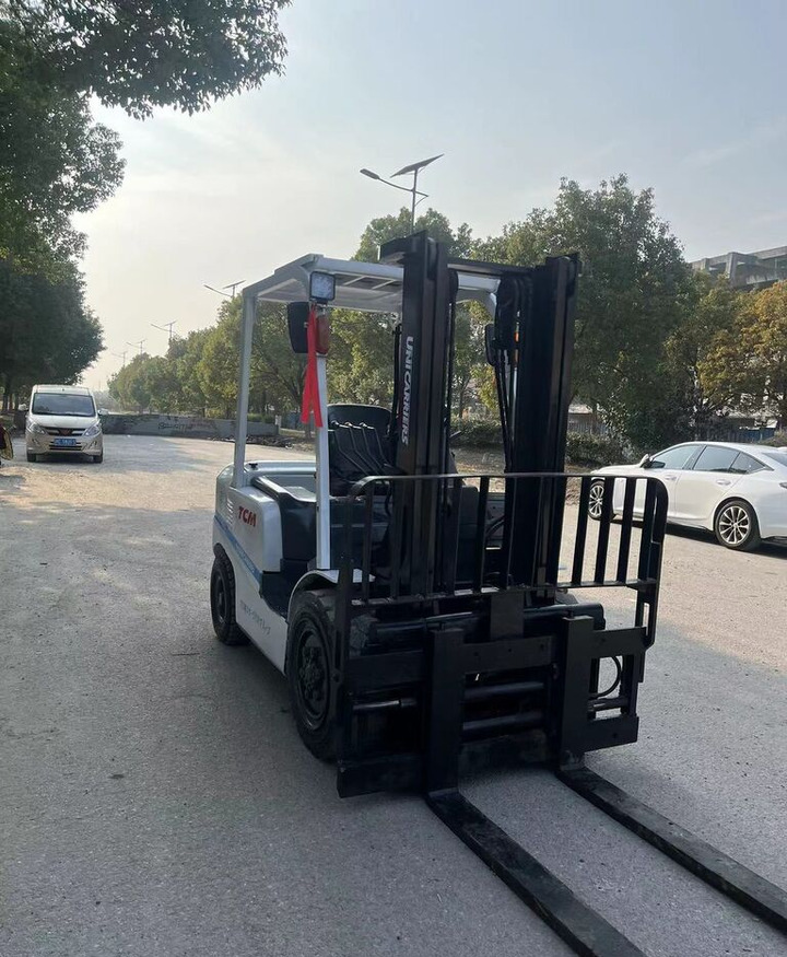 TCM FD30 FD50 FD100 FD80 3ton 5ton - Diesel viličar: slika 4 TCM FD30 FD50 FD100 FD80 3ton 5ton - Diesel viličar: slika 4