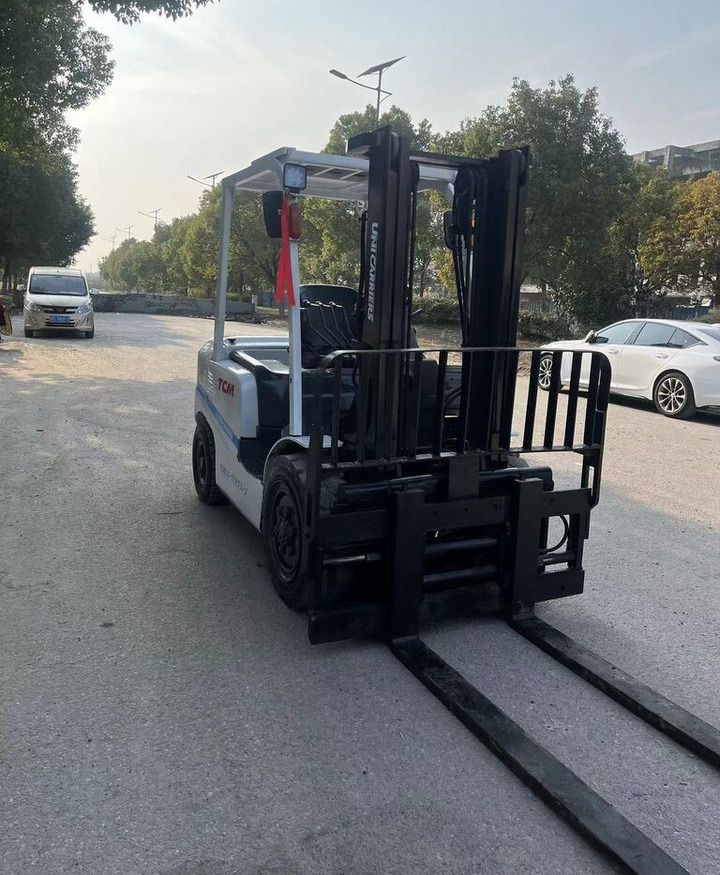 TCM FD30 FD50 FD100 FD80 3ton 5ton - Diesel viličar: slika 4 TCM FD30 FD50 FD100 FD80 3ton 5ton - Diesel viličar: slika 4