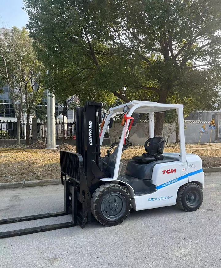 TCM FD30 FD50 FD100 FD80 3ton 5ton - Diesel viličar: slika 2 TCM FD30 FD50 FD100 FD80 3ton 5ton - Diesel viličar: slika 2
