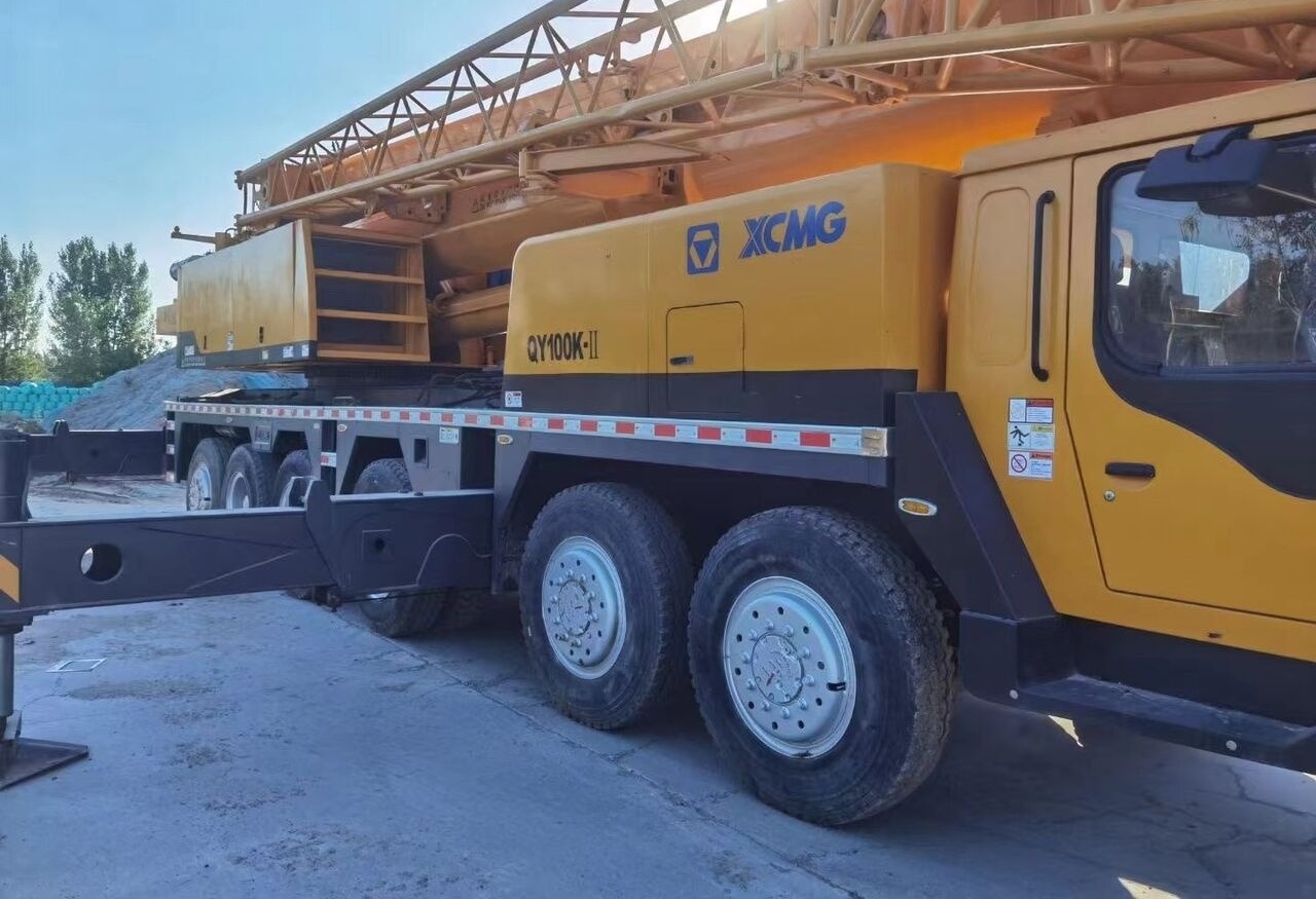 XCMG QY100K QY100K-II QY90K 100T 100ton - Avtodvigalo: slika 5 XCMG QY100K QY100K-II QY90K 100T 100ton - Avtodvigalo: slika 5