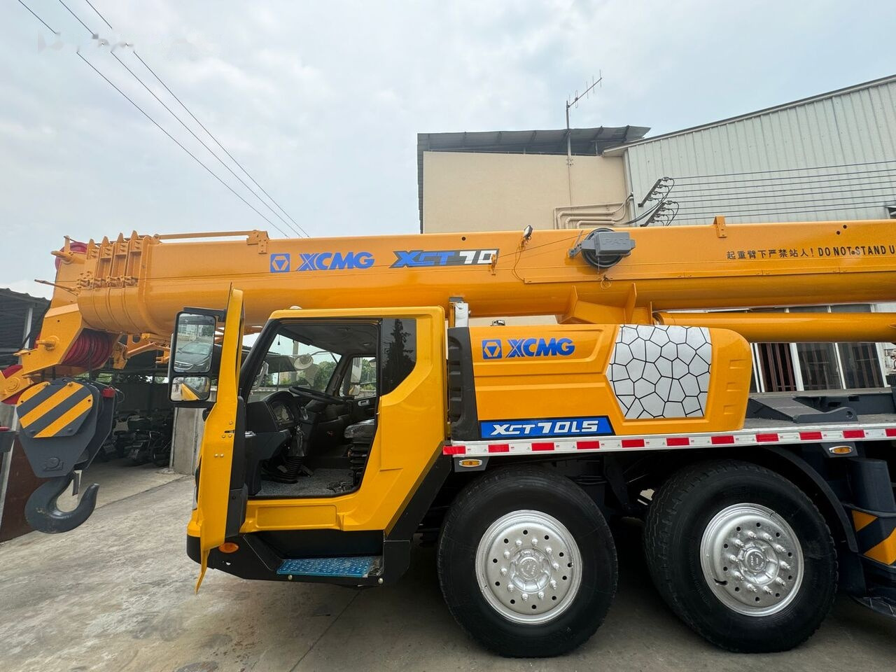 XCMG XCT70 70ton 80ton 90ton 100ton 130ton 160ton - Avtodvigalo: slika 2 XCMG XCT70 70ton 80ton 90ton 100ton 130ton 160ton - Avtodvigalo: slika 2