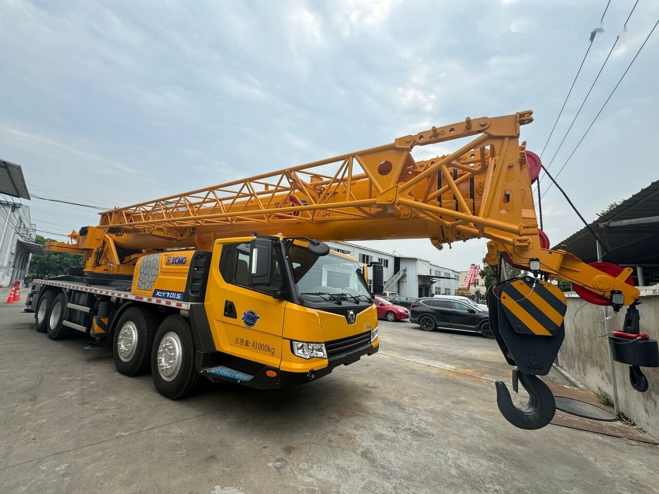 XCMG XCT70 70ton 80ton 90ton 100ton 130ton 160ton - Avtodvigalo: slika 1 XCMG XCT70 70ton 80ton 90ton 100ton 130ton 160ton - Avtodvigalo: slika 1