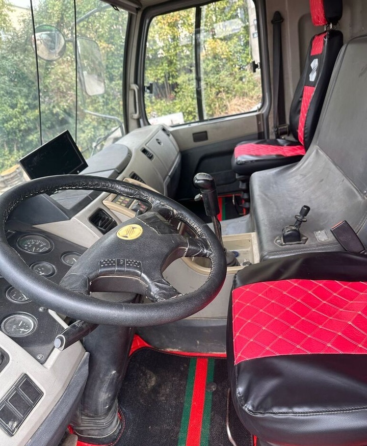 Zoomlion QY130V ZTC1300V ZTC1000V QY100V - Avtodvigalo: slika 5 Zoomlion QY130V ZTC1300V ZTC1000V QY100V - Avtodvigalo: slika 5