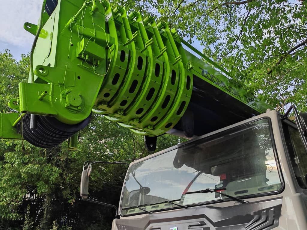 Zoomlion ZTC2200V 220T 220ton - Avtodvigalo: slika 4 Zoomlion ZTC2200V 220T 220ton - Avtodvigalo: slika 4